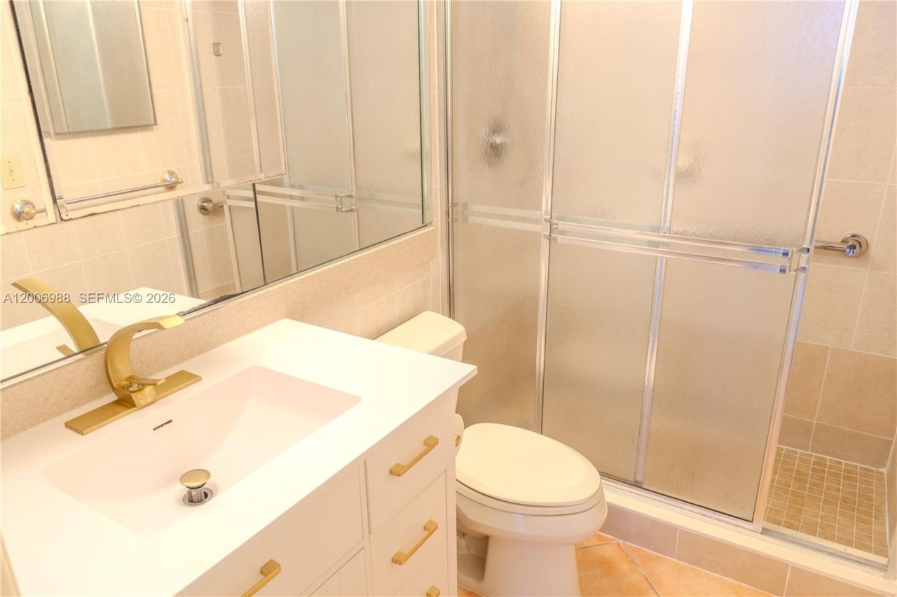 401 Ocean Dr , Unit 222, Miami Beach, FL 33139 Photo