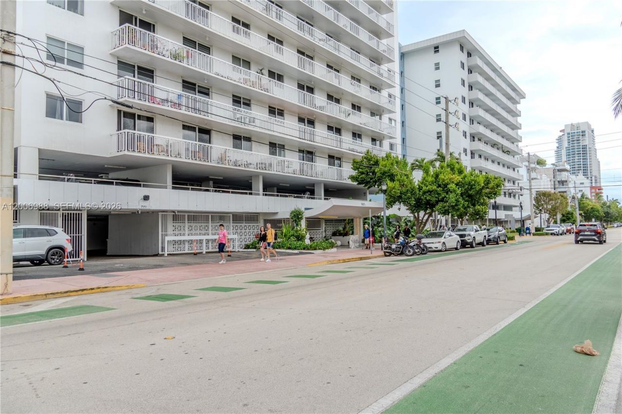 401 Ocean Dr , Unit 222, Miami Beach, FL 33139 Photo