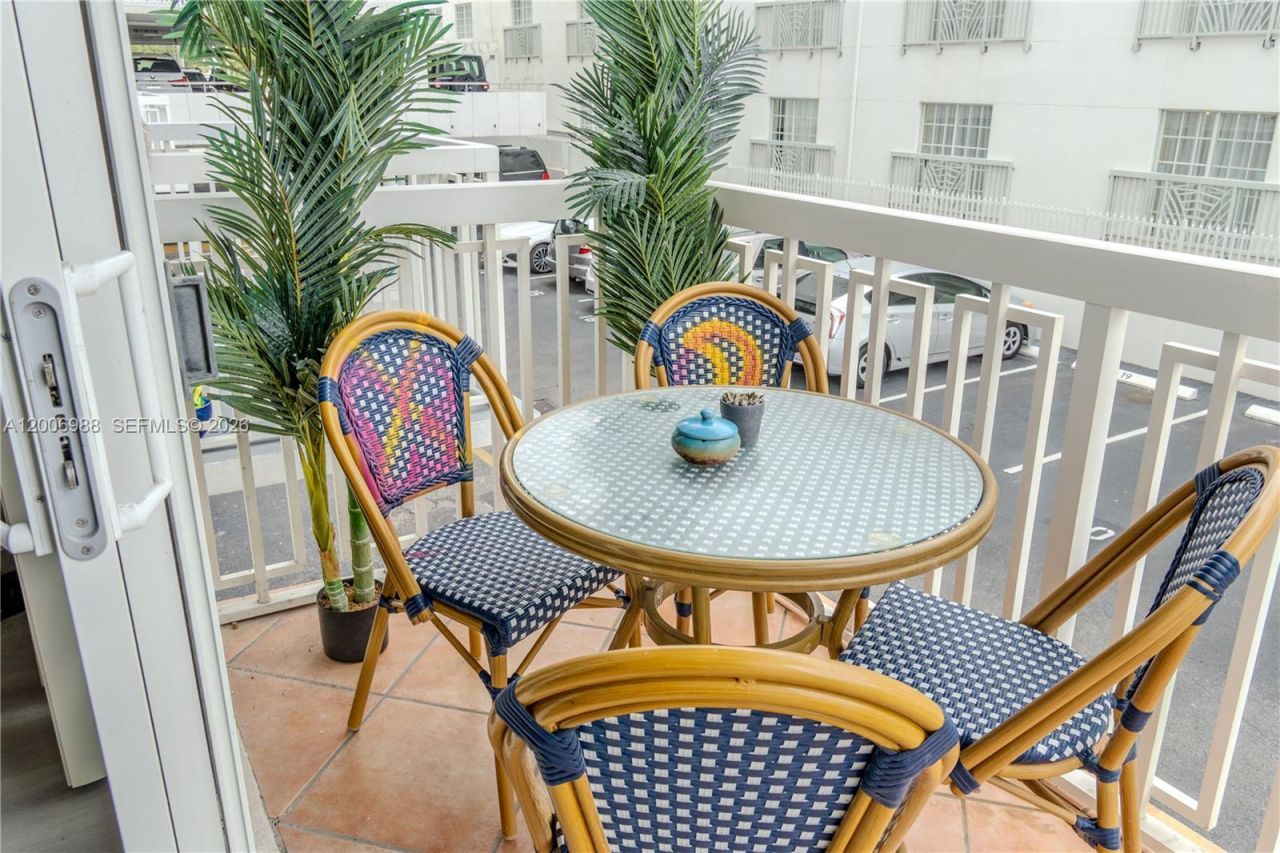 401 Ocean Dr , Unit 222, Miami Beach, FL 33139 Photo