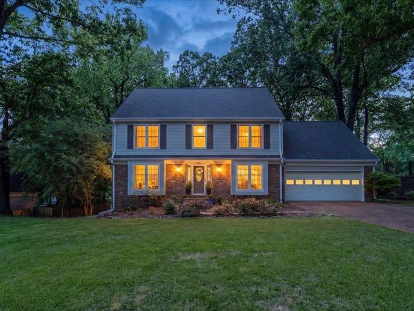 2137 WOODSIDE DR, Germantown, TN 38138