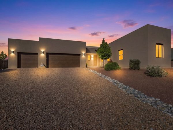 6 VIA SUMMA , Santa Fe, NM 87507