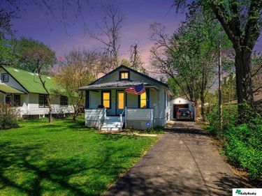 2619 Benson Gardens Boulevard , Omaha, NE 68134