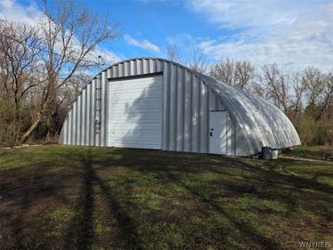 5461 Clinton St Road , Stafford, NY 14143