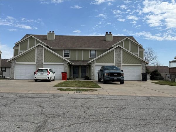 400 NE 6th Street, Unit A, Blue Springs, MO 64014