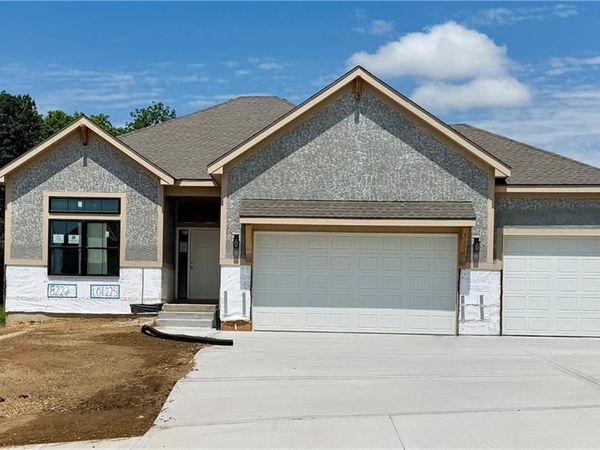 8222 NW 90th Terrace, Kansas City, MO 64153