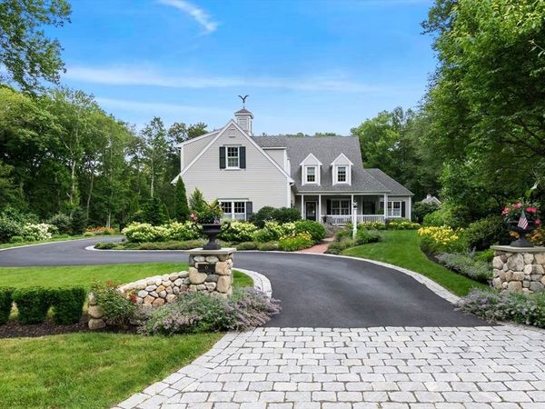 6 Courtney Dr, Newbury, MA 01922