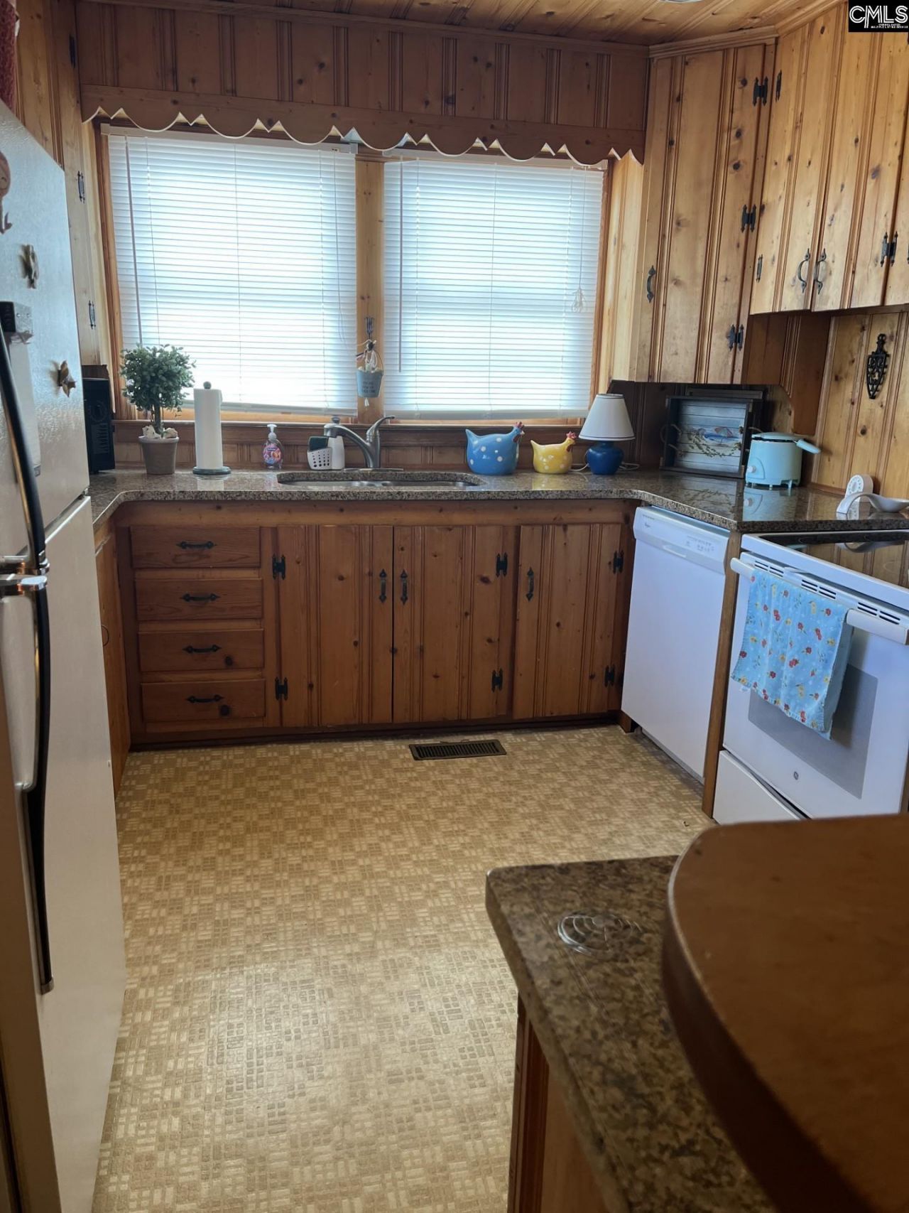 12 S Dogwood  Photo 25