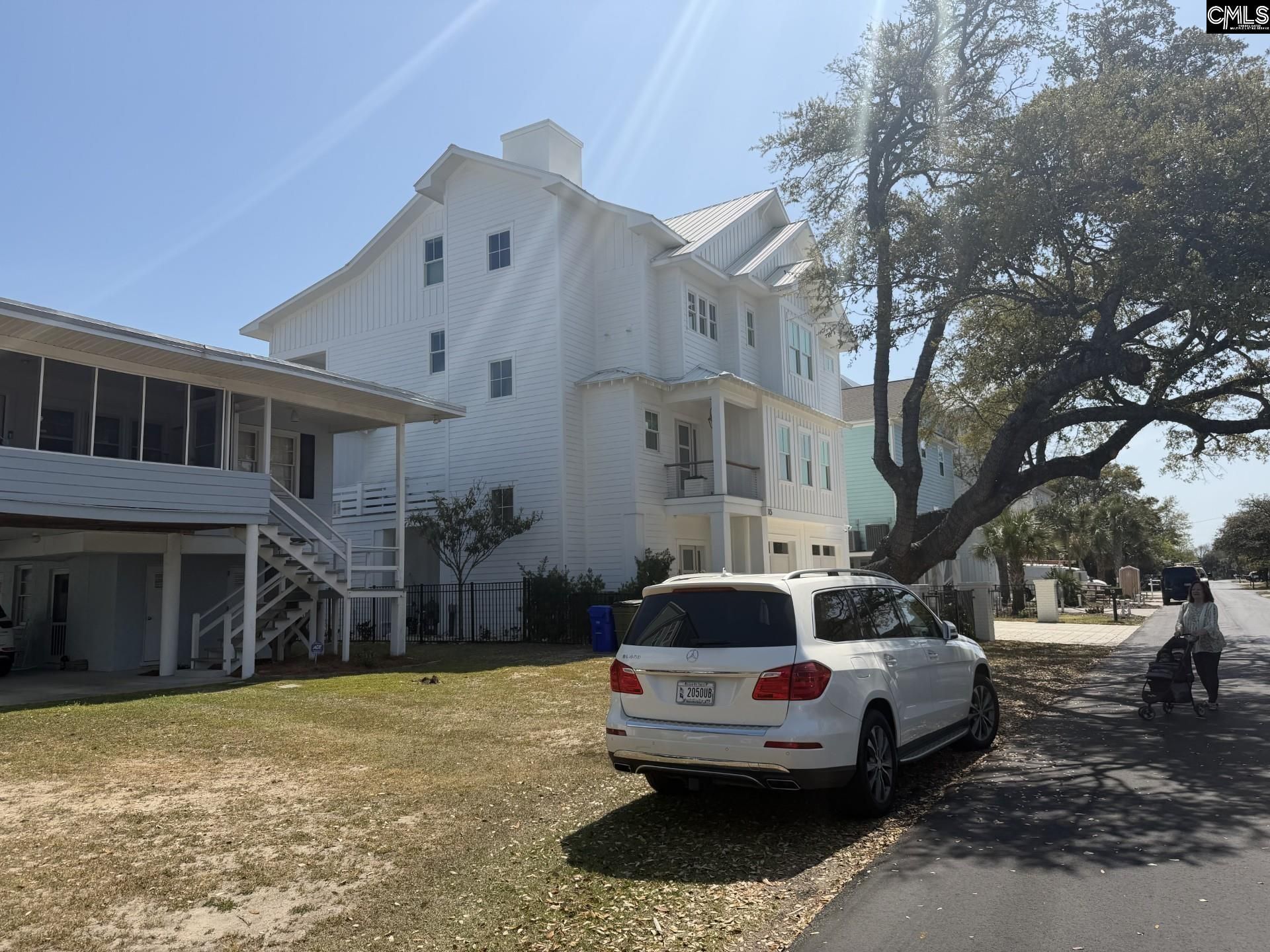 12 S Dogwood  Photo 4