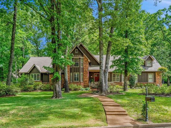 892 FAIR OAKS DR, Collierville, TN 38017