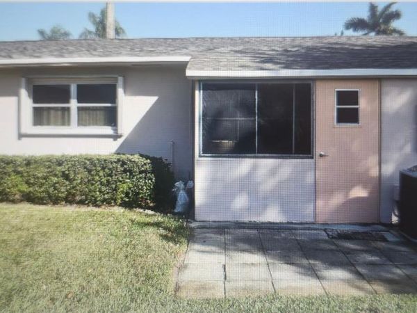 2689 W Dudley Dr Drive W, Unit D, West Palm Beach, FL 33415