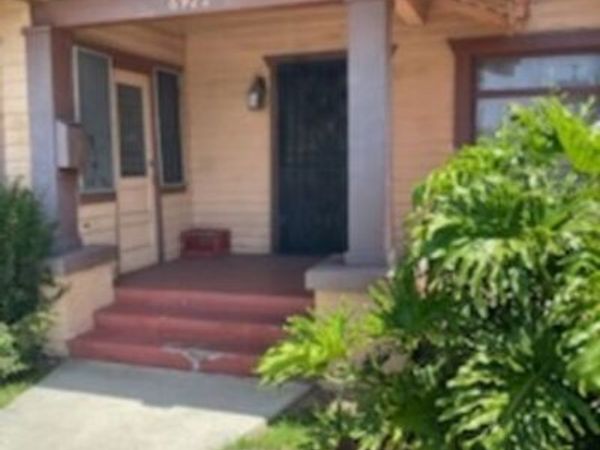 6922 Makee Avenue, Los Angeles, CA 90001