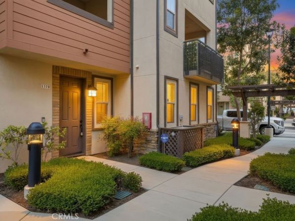 1370 Clementine Way, Fullerton, CA 92833