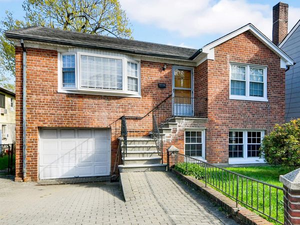 212 Kimball Avenue , Yonkers, NY 10704