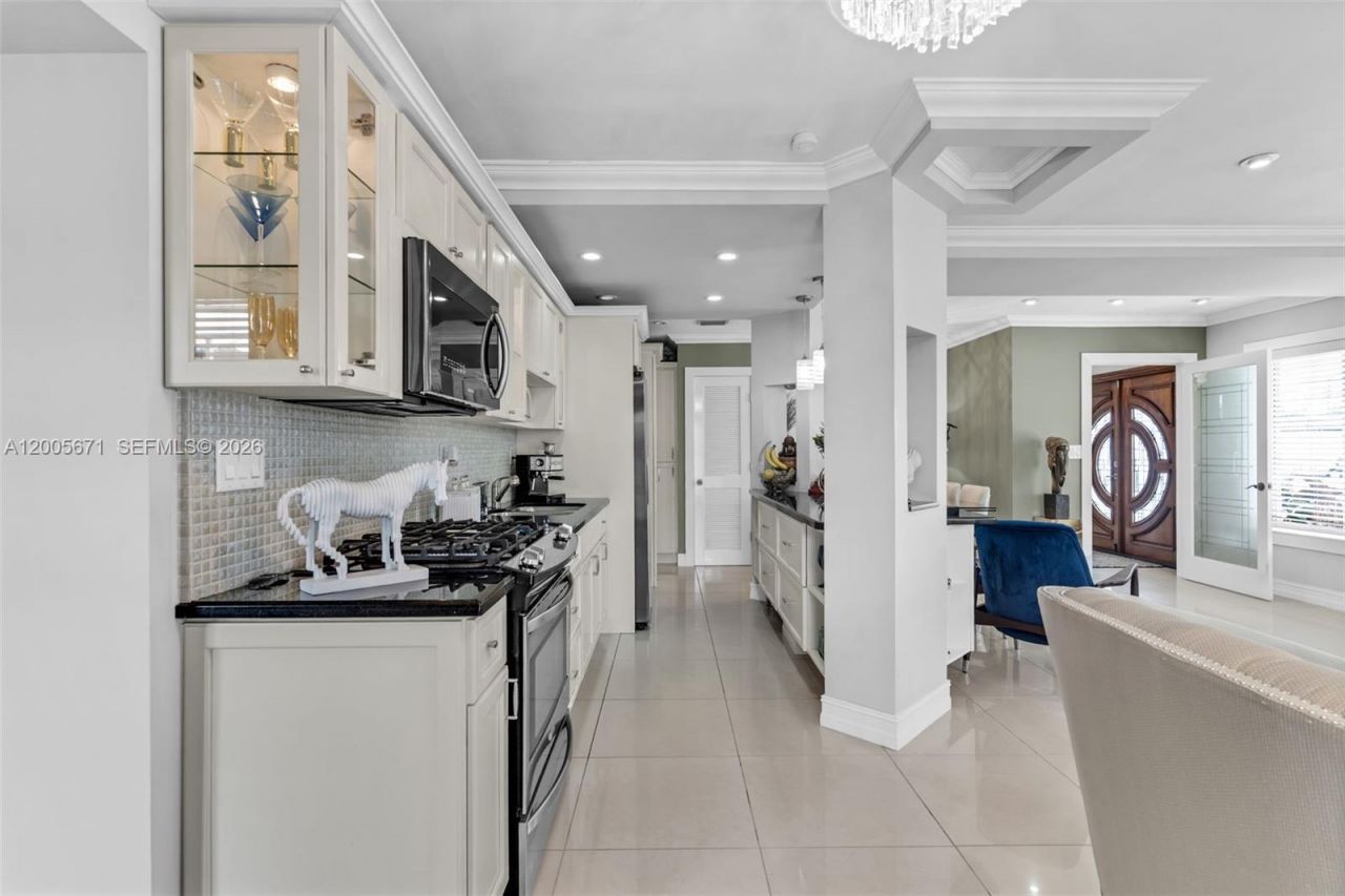 17932 NW 78th Ave , Hialeah, FL 33015 Photo