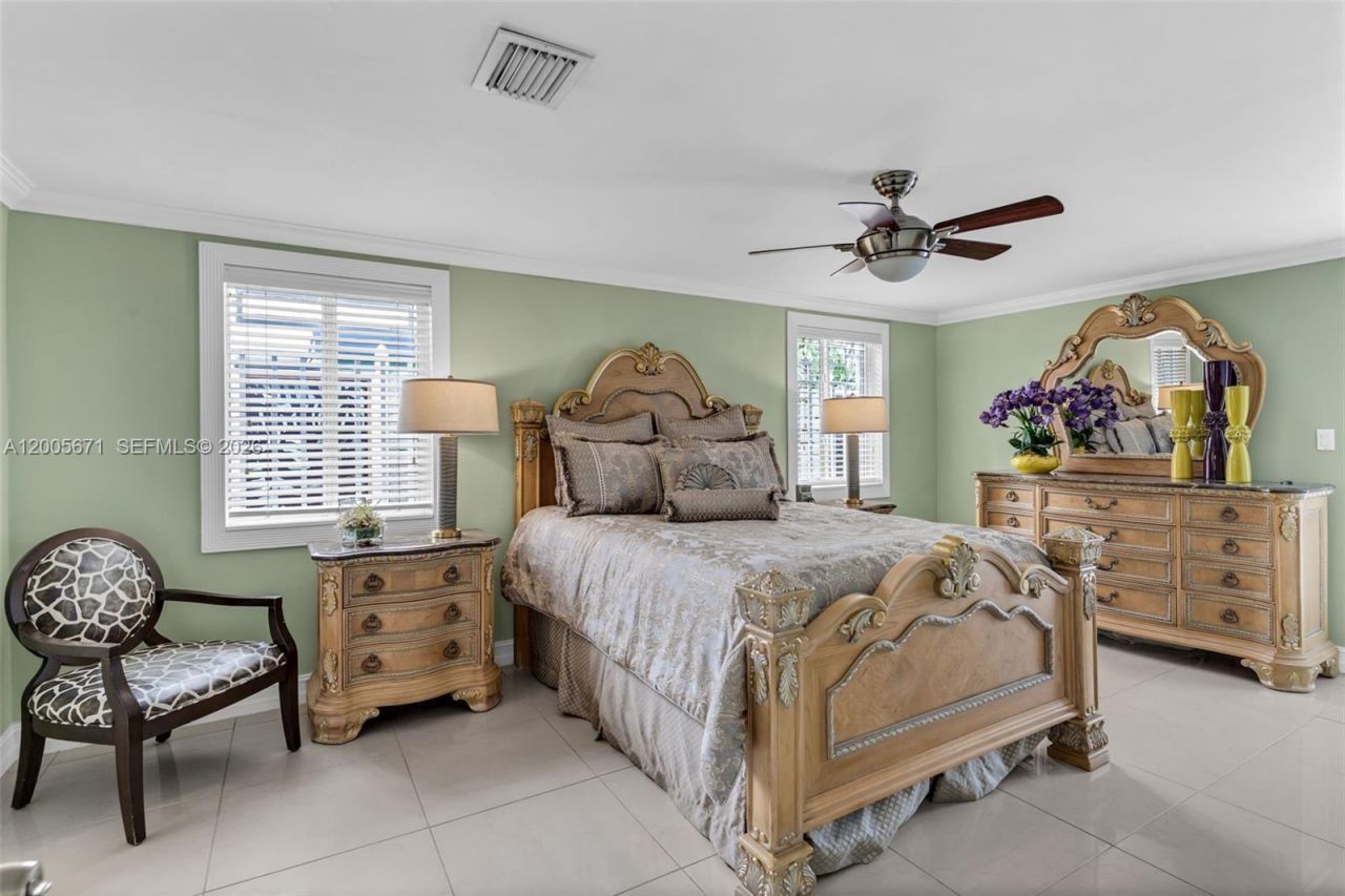 17932 NW 78th Ave , Hialeah, FL 33015 Photo