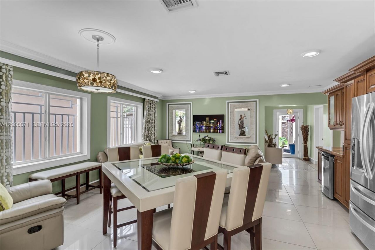 17932 NW 78th Ave , Hialeah, FL 33015 Photo