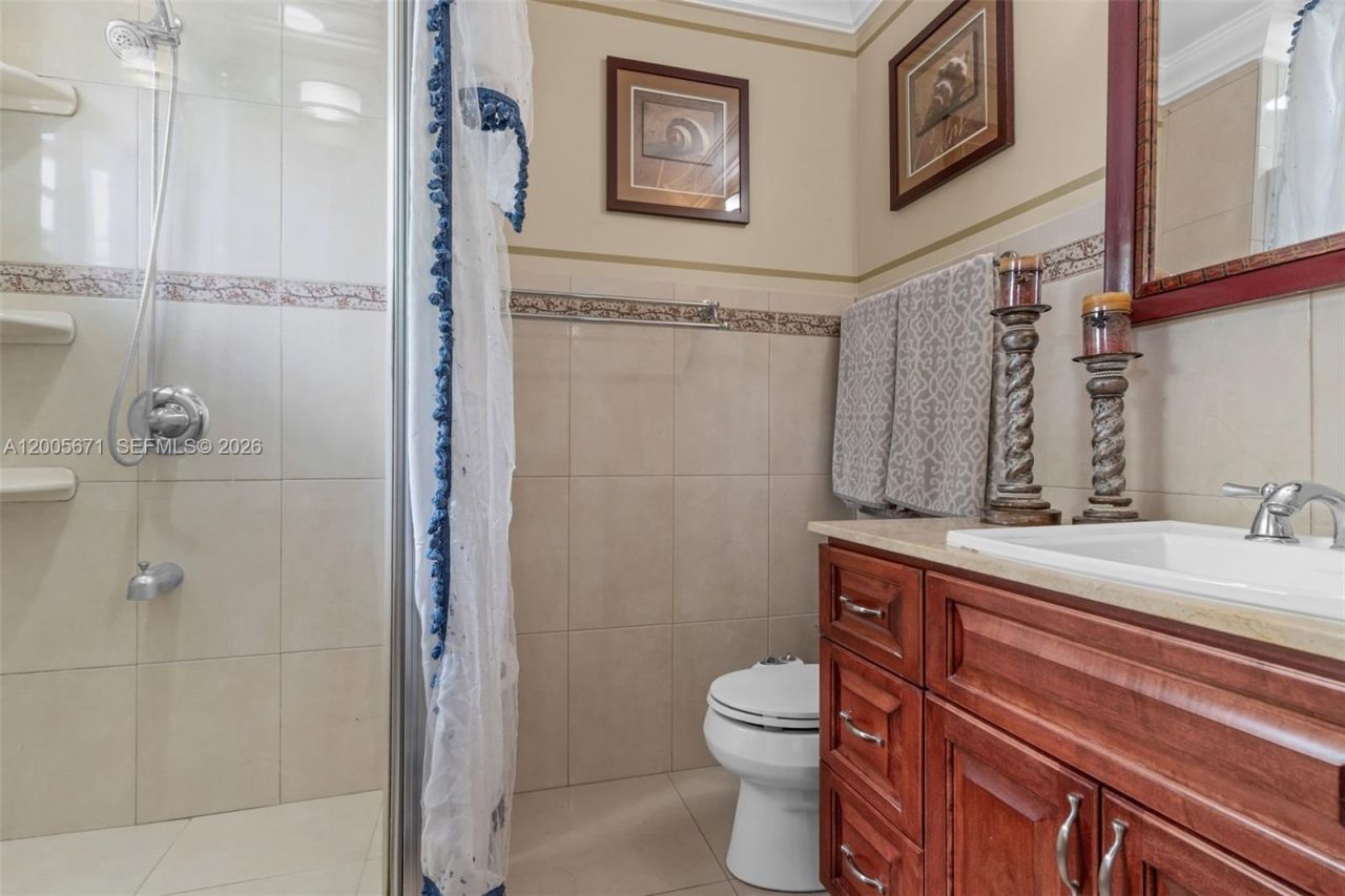 17932 NW 78th Ave , Hialeah, FL 33015 Photo