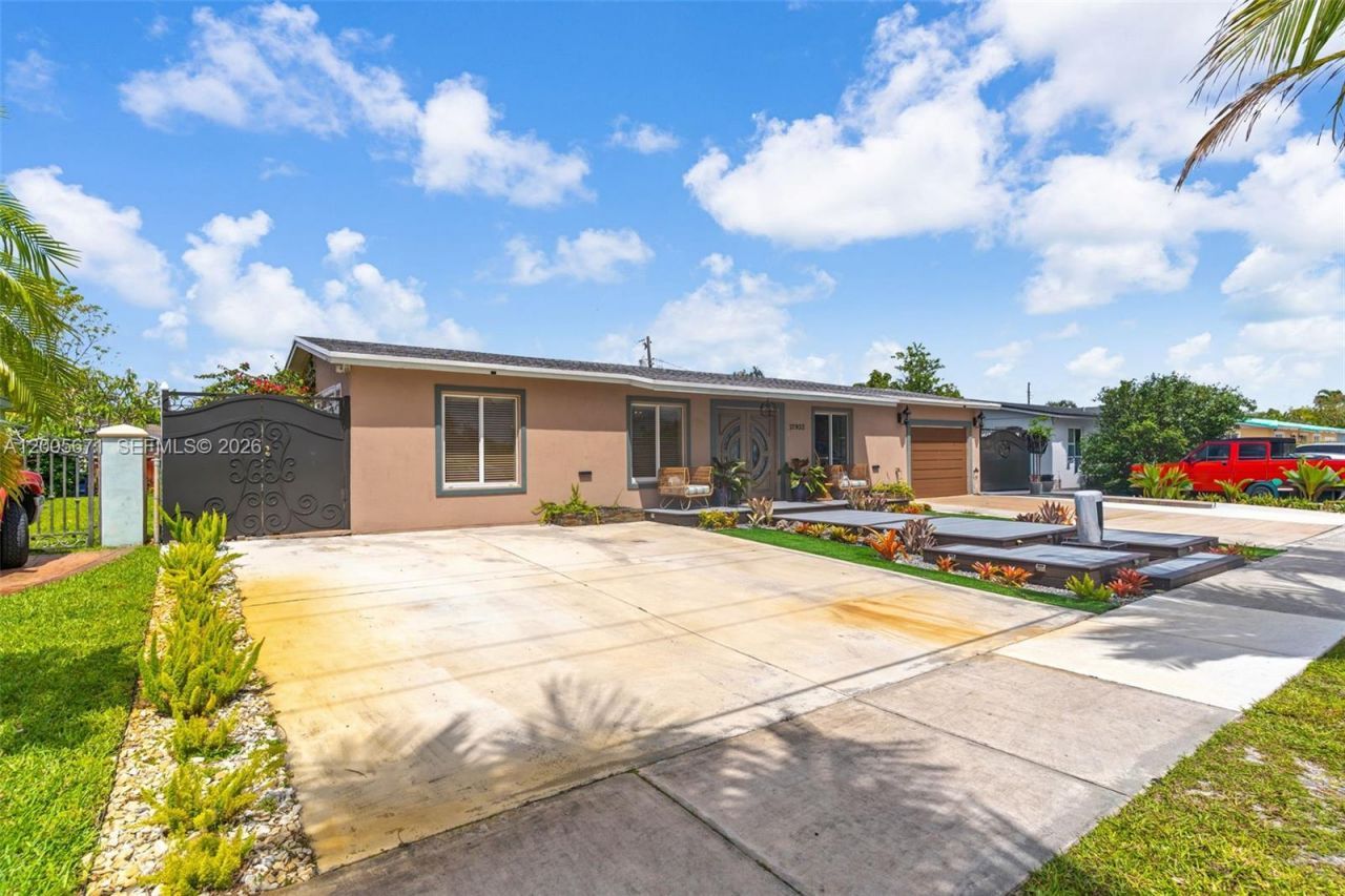 17932 NW 78th Ave, Hialeah, FL 33015 Photo
