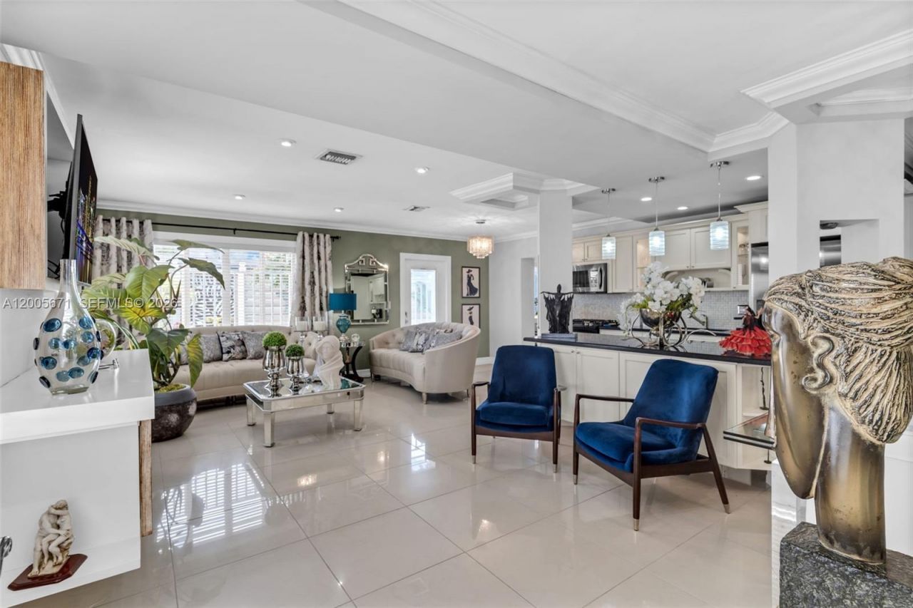 17932 NW 78th Ave , Hialeah, FL 33015 Photo