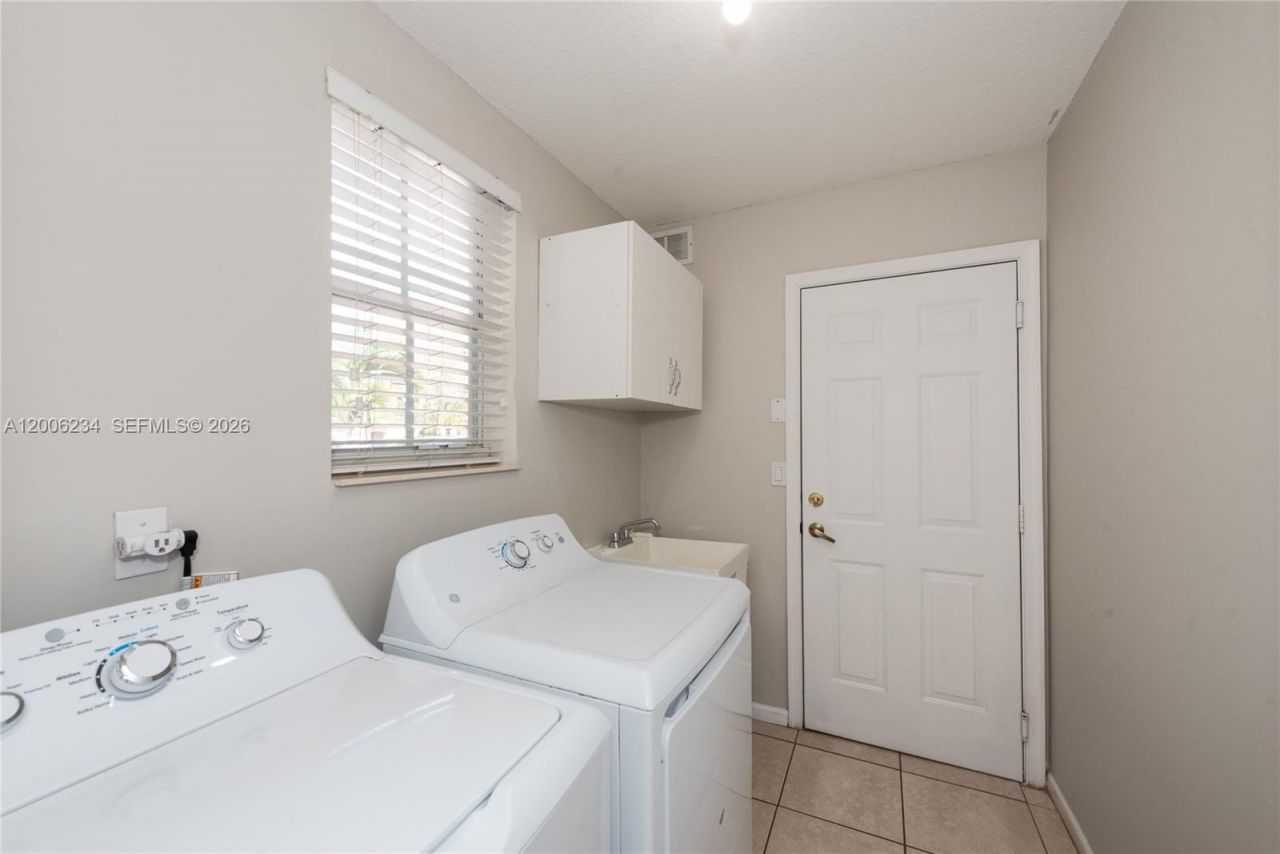 19416 SW 25th Ct, Miramar, FL 33029 Photo