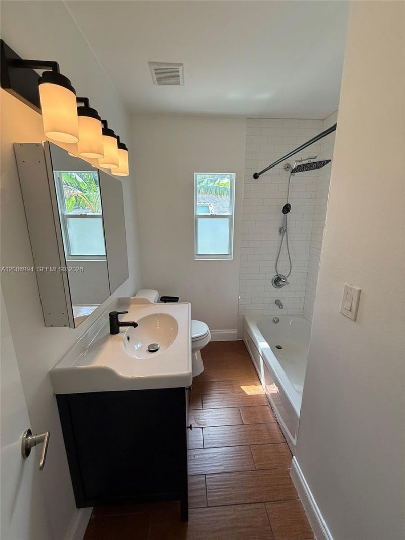 294 NE 57th St, Unit 2, Miami, FL 33137 Photo