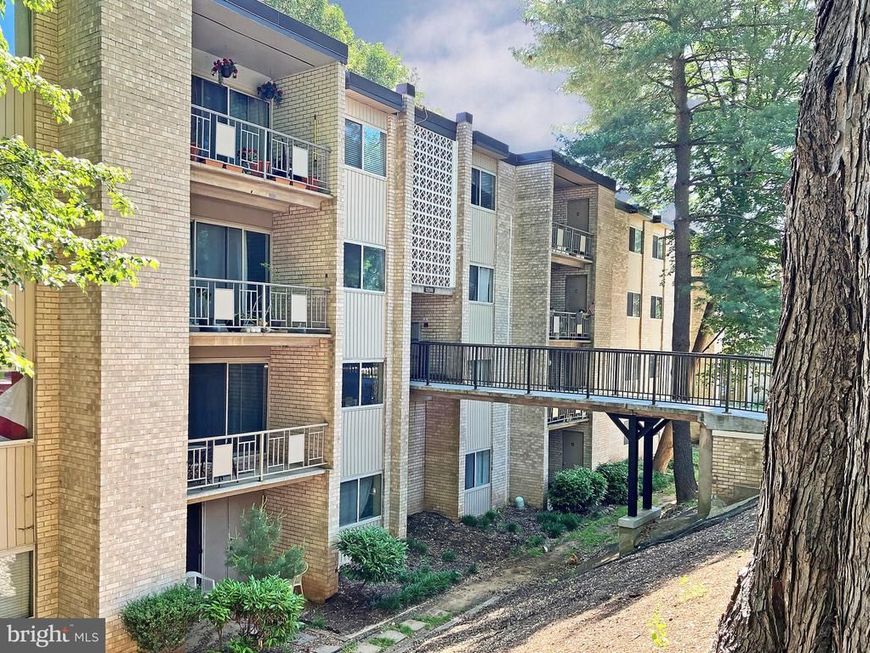 12303 Braxfield Court, Unit 11, Rockville, MD 20852 Main Photo