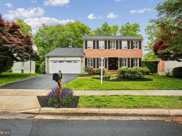 110 SUMMIT HALL ROAD, GAITHERSBURG, MD 20877
