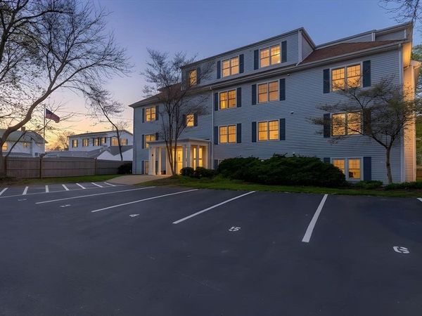 14 Webb Pl, Unit 1A, Mansfield, MA 02048