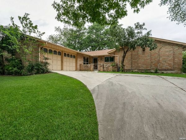 710 Balboa, Universal City, TX 78148