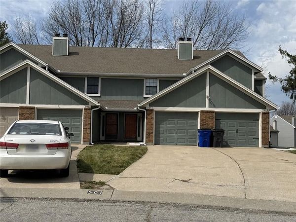501 NE Brookwood Circle, Unit C, Blue Springs, MO 64014