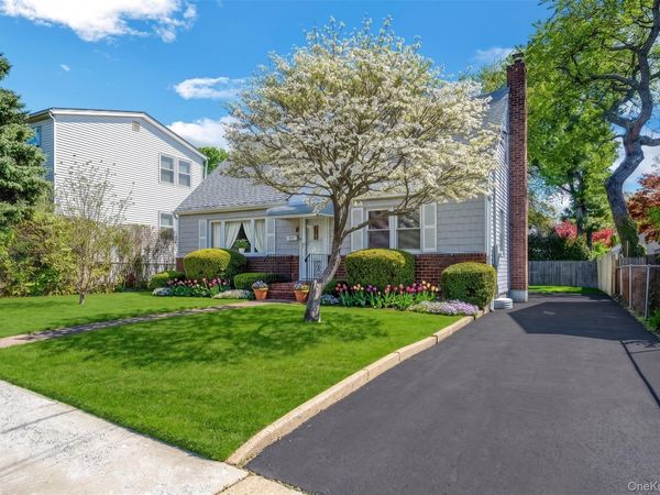 28 Miller Street , Unit 2, Glen Cove, NY 11542