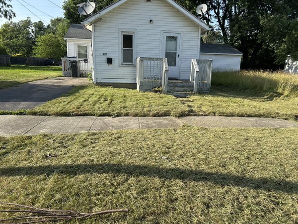 822 Campbell Street, Flint, MI 48507