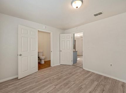 2664 Forrest Street, Sacramento, CA 95815 Photo