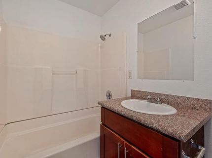 2664 Forrest Street, Sacramento, CA 95815 Photo