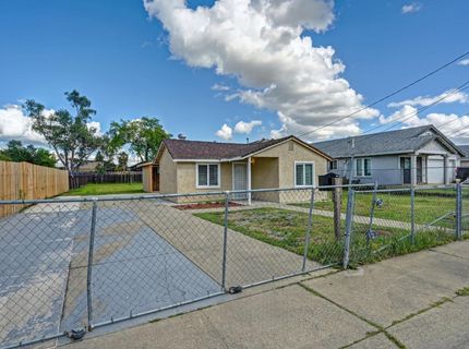 2664 Forrest Street, Sacramento, CA 95815 Photo