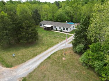 1122 Walnut Springs Drive, Bedford, VA 24523