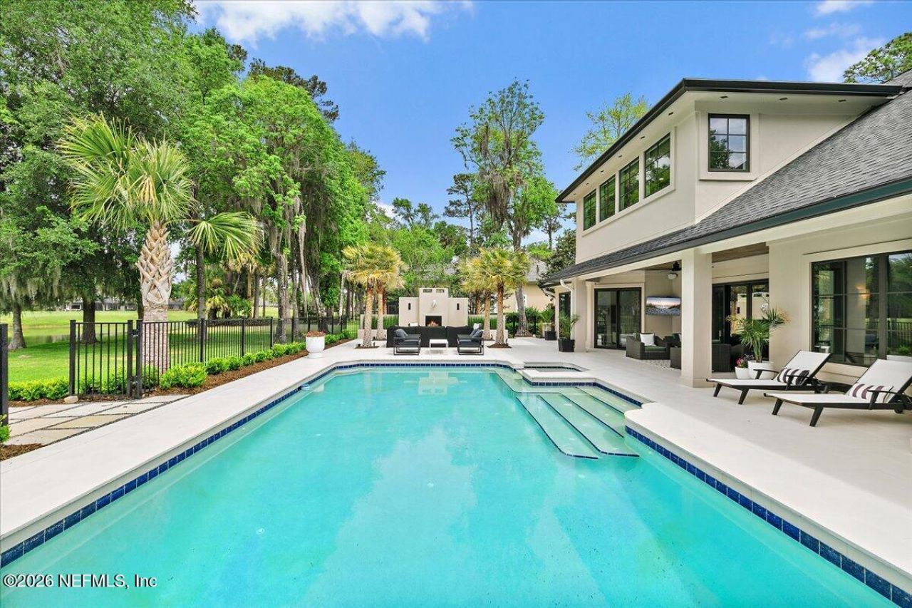 8049 Whisper Lake Lane W, Palm Valley, FL 32082 Photo