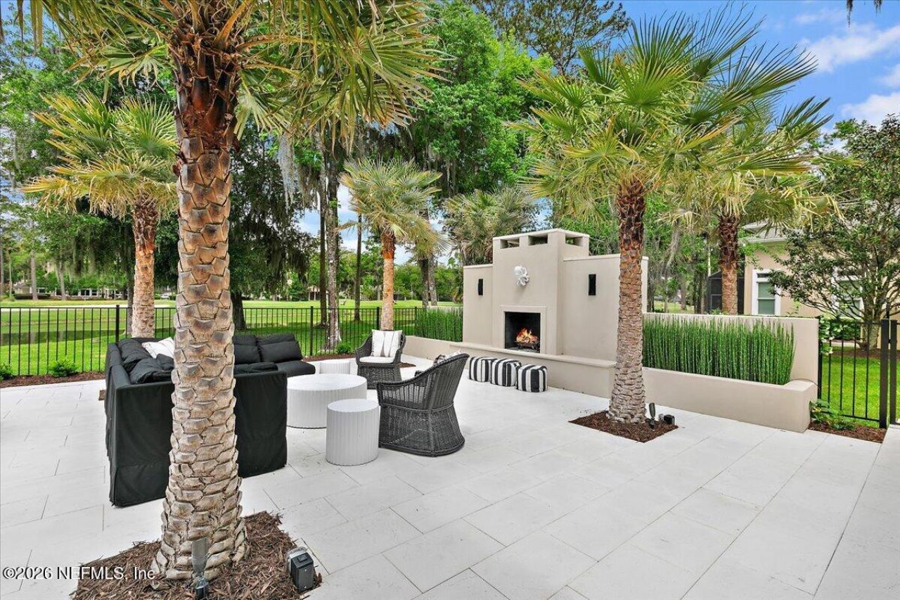 8049 Whisper Lake Lane W, Palm Valley, FL 32082 Photo