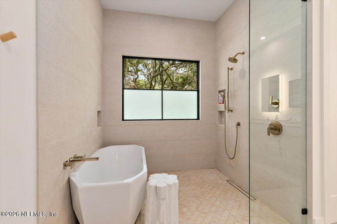 8049 Whisper Lake Lane W, Palm Valley, FL 32082 Photo