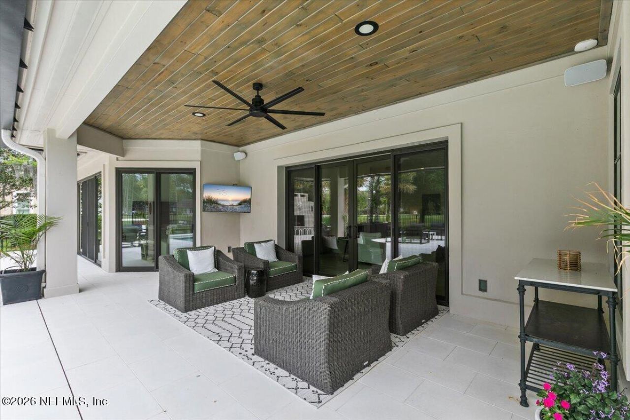 8049 Whisper Lake Lane W, Palm Valley, FL 32082 Photo