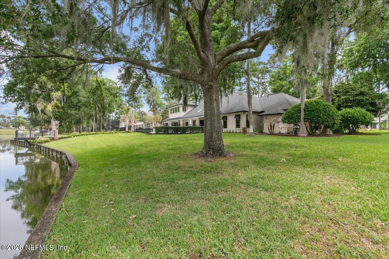 8049 Whisper Lake Lane W, Palm Valley, FL 32082 Photo