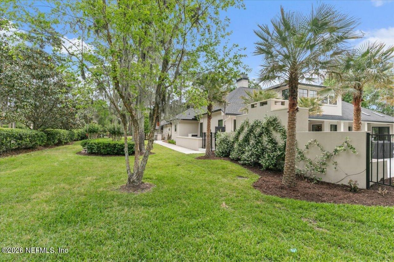 8049 Whisper Lake Lane W, Palm Valley, FL 32082 Photo