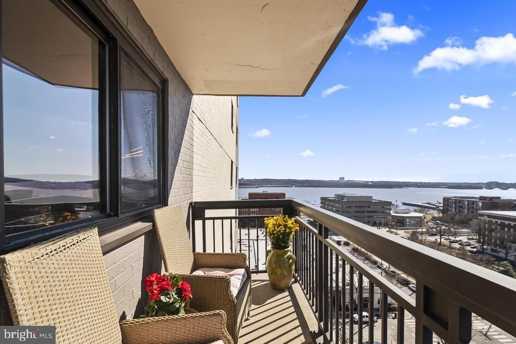 801 N Pitt Street, Unit 1208, Alexandria, VA 22314 Main Photo
