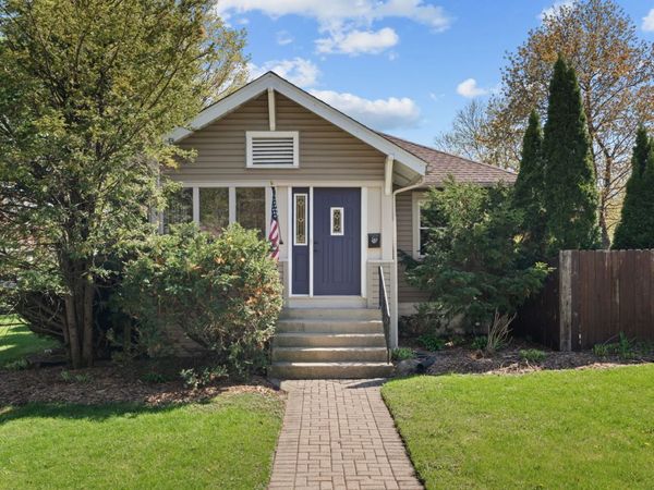 241 E Terra Cotta Avenue , Crystal Lake, IL 60014