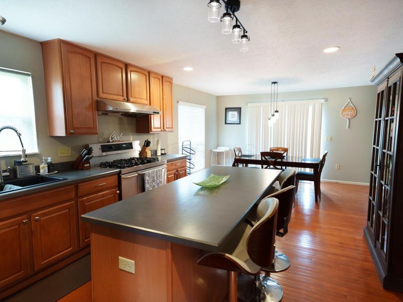 519 Hazen Brook Place, Reynoldsburg, OH 43068 Photo 9