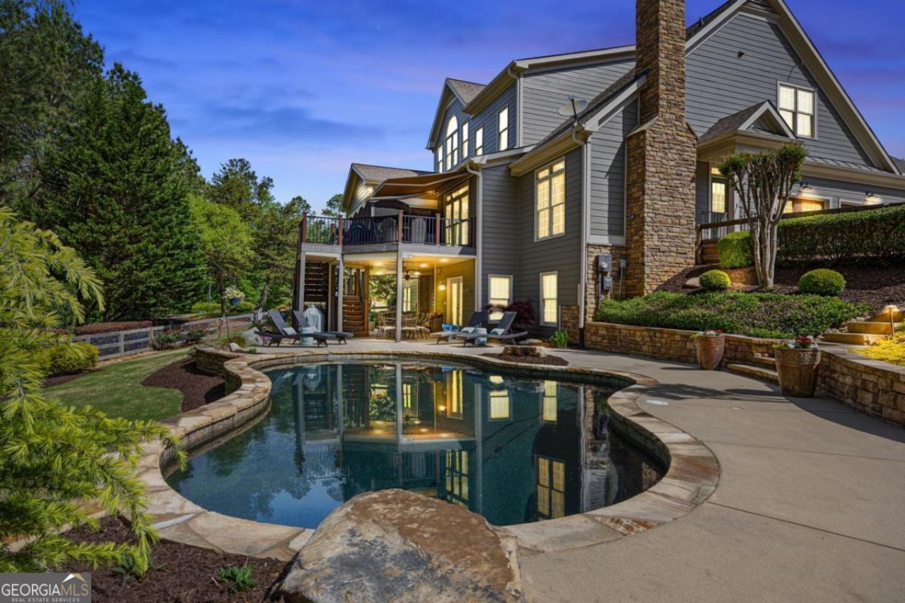 2327 Starr Lake Drive Nw, Acworth, GA 30101 Main Photo