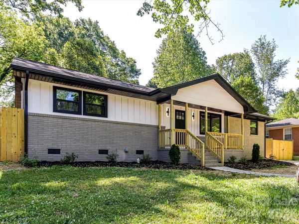 3132 Sudbury Road, Charlotte, NC 28205