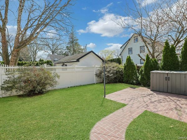 60 Westwood Avenue , New Rochelle, NY 10801