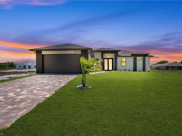 2707 29th ST SW, LEHIGH ACRES, FL 33976