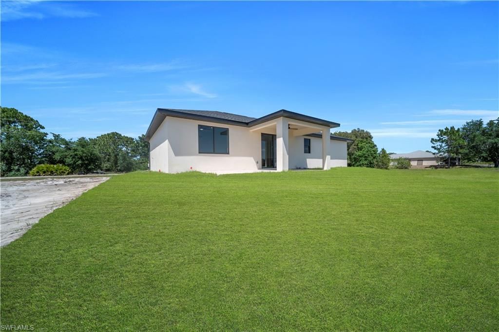 2707 29th St Sw, Lehigh Acres, FL 33976 Photo